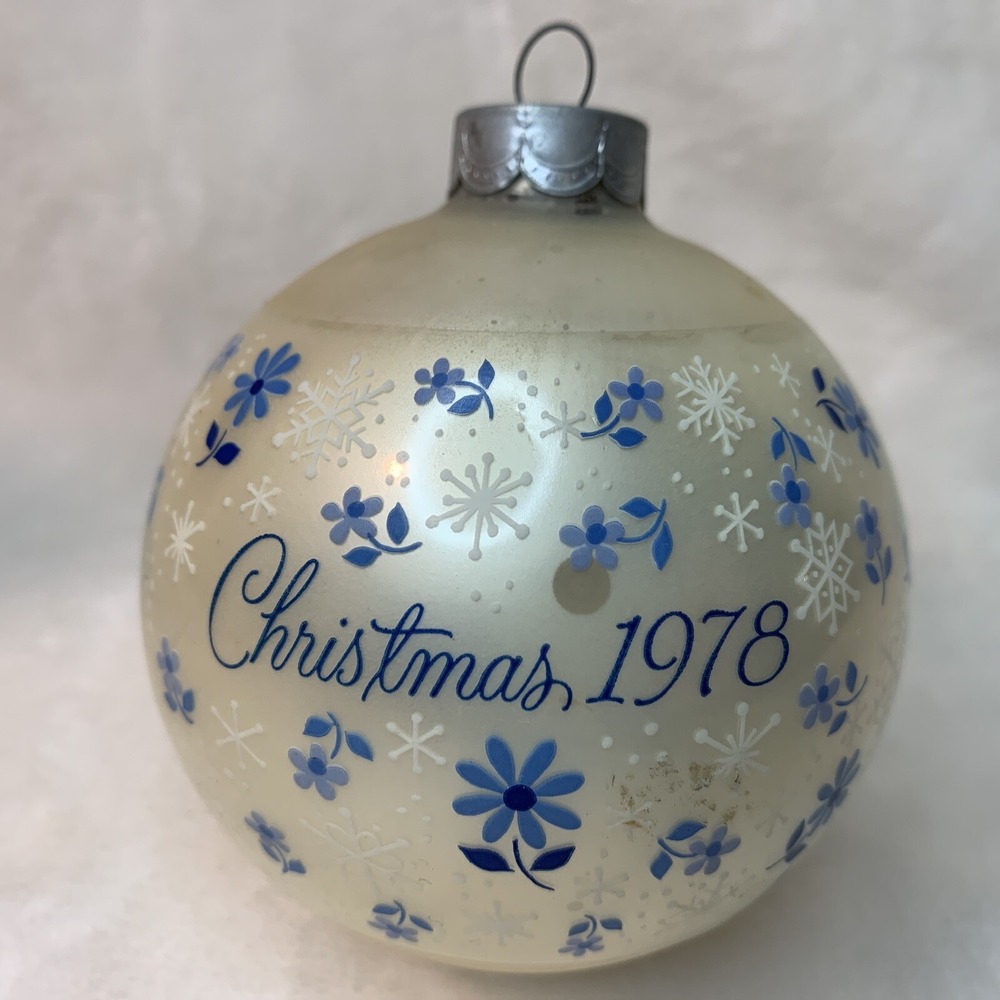 Vintage Hallmark Christmas 1978 Blue Floral Snowflake Mothers Love Ball Ornament